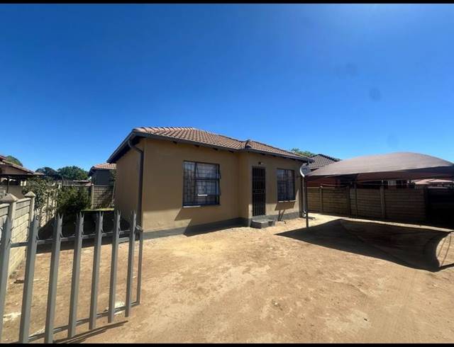 2 BEDROOM HOUSE FOR SALE IN VANDERBIJLPARK CE 3